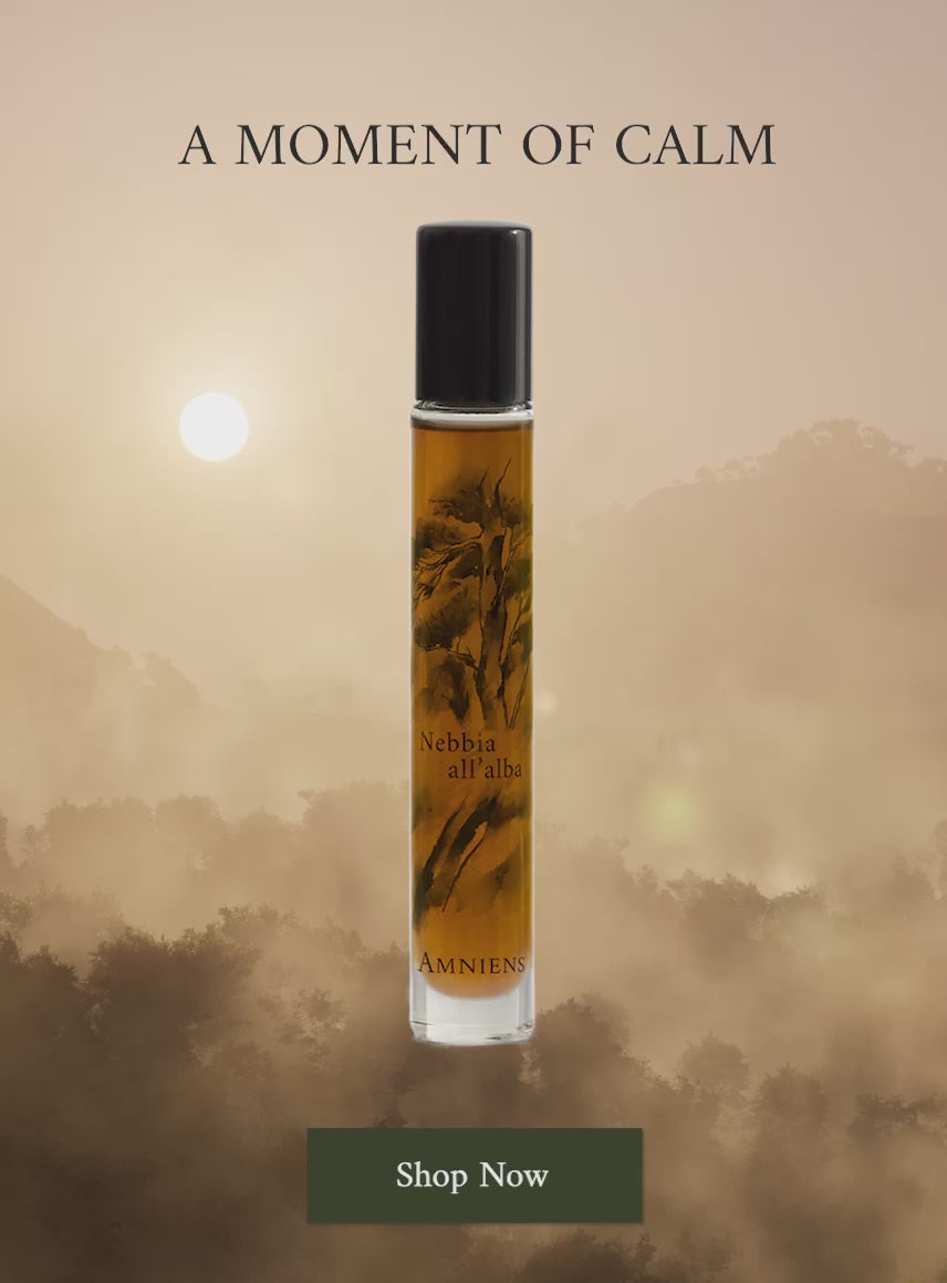 Nebbia all'alba scented oil overlay on video